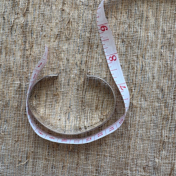 Elegant Sterling Silver Cuff Bracelet - Picture 5 of 6